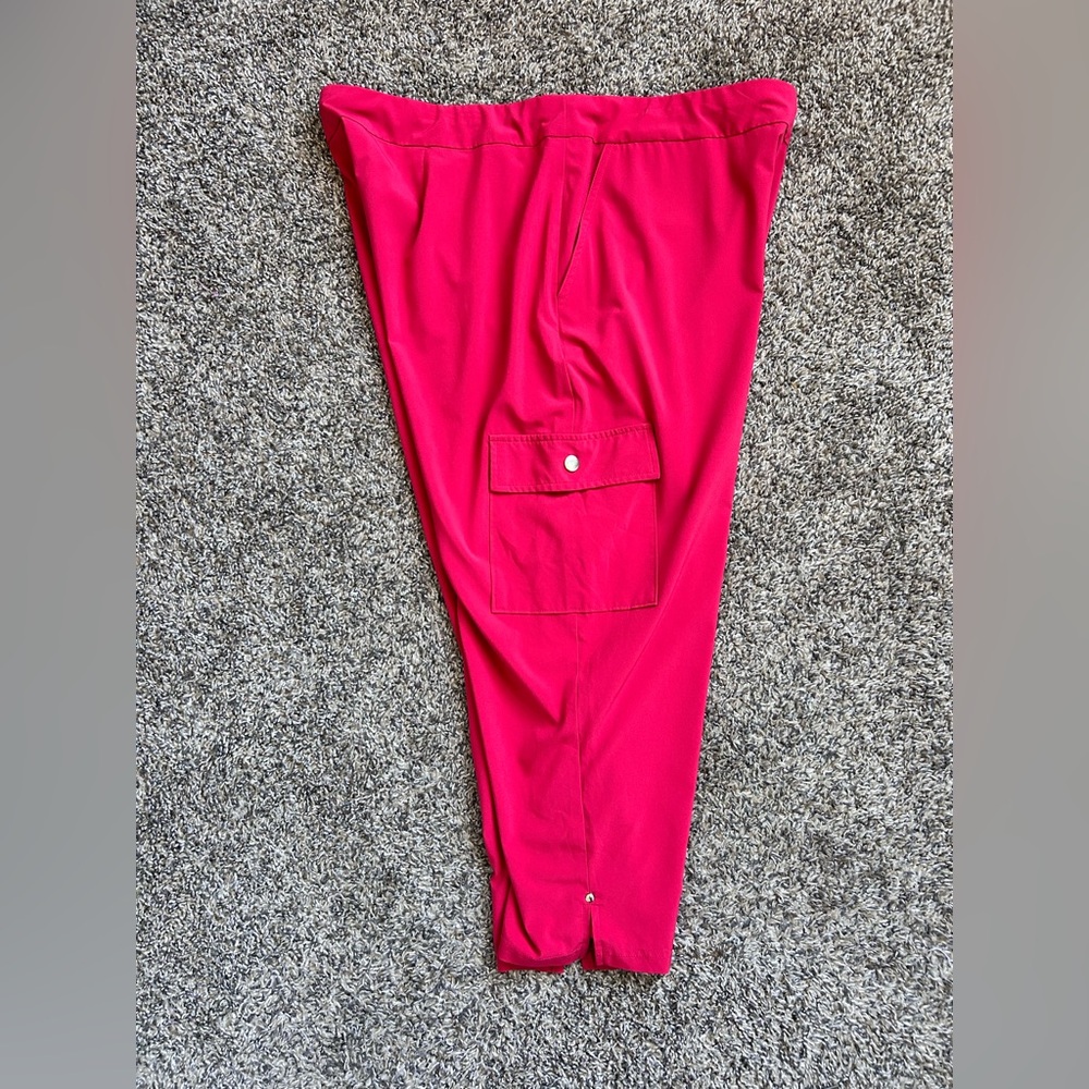 WEEKENDS by Chico’s Pull on Capri Length Lightweight Size 2 (12-14) - Picture 3 of 6